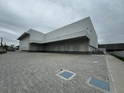 Galpão/Depósito/Armazém para alugar, 2800m² no Planalto de Carapina, Serra