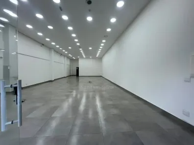 Sala Comercial para alugar, 188m² no Gleba Fazenda Palhano, Londrina