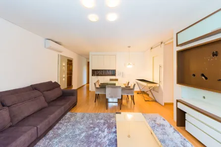 Apartamento com 3 Quartos para alugar, 102m² no Campo Comprido, Curitiba