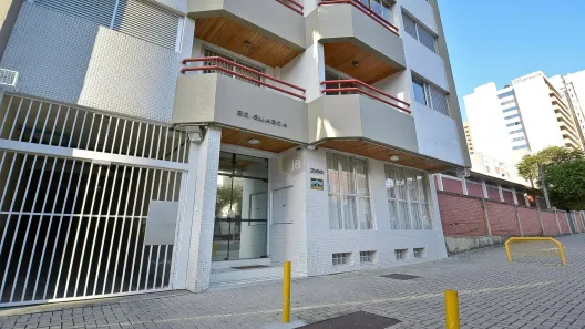 Apartamento com 1 Quarto para alugar, 42m² no Batel, Curitiba