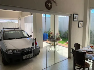 Casa com 3 Quartos à venda, 220m² no Jardinópolis, Jardinópolis
