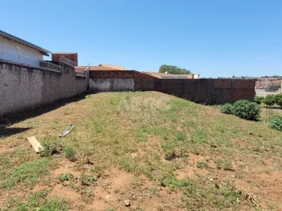 Lote/Terreno à venda, 270m² no Jardim Marambá, Bauru