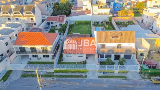 Casa com 3 Quartos à venda, 125m² no Xaxim, Curitiba