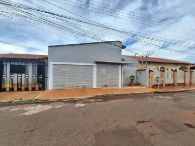 Casa com 4 Quartos à venda, 136m² no Conjunto Residencial Recanto dos Rouxinóis, Campo Grande