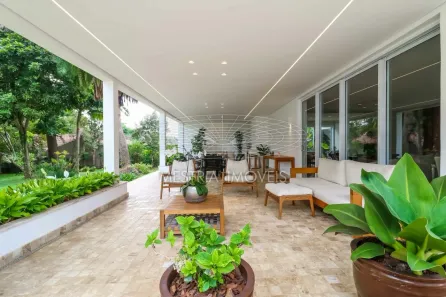 Casa com 4 Quartos à venda, 390m² no Santo Amaro, São Paulo