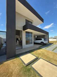Casa de Condomínio com 3 Quartos à venda, 300m² no Jardins Versailles, Valparaíso de Goiás