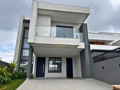 Sobrado com 3 Quartos à venda, 140m² no Torres, Torres