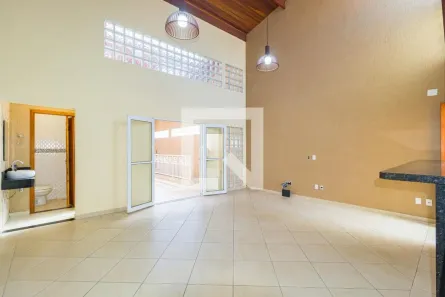 Casa com 3 Quartos à venda, 205m² no Vila Bertioga, São Paulo