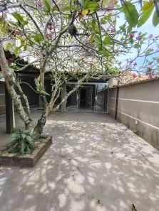 Casa com 4 Quartos para alugar, 300m² no Ouro Verde, Rio das Ostras