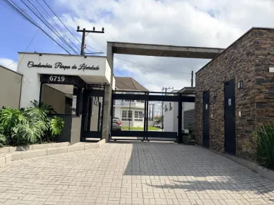 Casa com 3 Quartos para alugar, 194m² no Vila Nova, Joinville