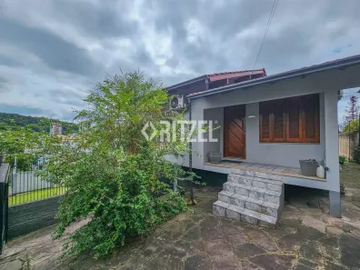 Casa com 2 Quartos para alugar, 129m² no Vila Nova, Novo Hamburgo