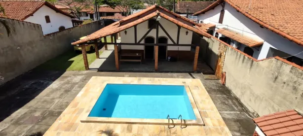 Casa com 5 Quartos à venda, 220m² no Bacaxá (Bacaxá), Saquarema