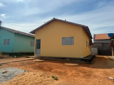 Casa com 3 Quartos à venda, 225m² no Residencial Francielly Ribeiro, Goianira
