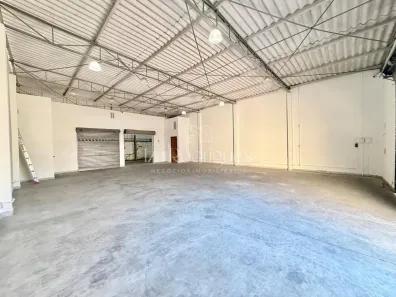 Galpão/Depósito/Armazém para alugar, 350m² no São João, Itajaí