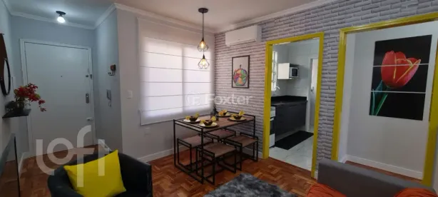 Apartamento com 2 Quartos à venda, 56m² no Bom Fim, Porto Alegre
