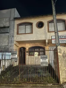 Sala Comercial para venda ou aluguel, 174m² no Mont Serrat, Porto Alegre