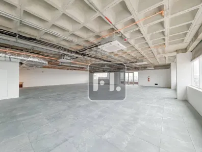Sala Comercial à venda, 557m² no Parque Industrial Tomas Edson, São Paulo