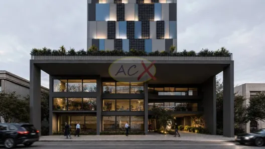 Ponto Comercial à venda, 850m² no Portão, Curitiba