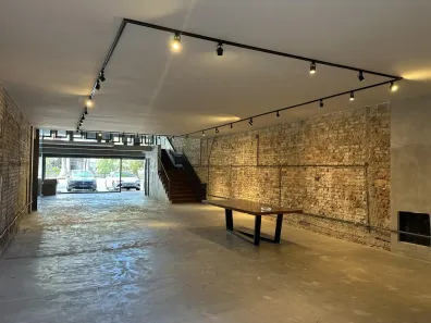 Ponto Comercial com 3 Quartos para alugar, 337m² no Independência, Porto Alegre