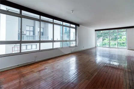 Apartamento com 3 Quartos à venda, 230m² no Jardim Paulista, São Paulo