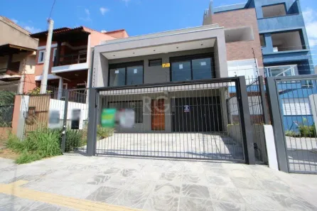Casa com 3 Quartos à venda, 200m² no São Geraldo, Porto Alegre