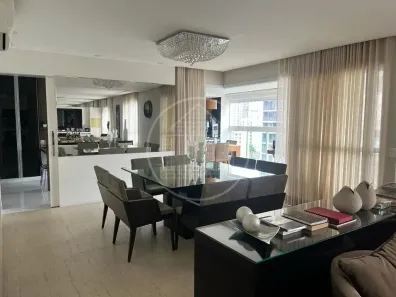 Apartamento com 3 Quartos para venda ou aluguel, 210m² no Itaim Bibi, São Paulo