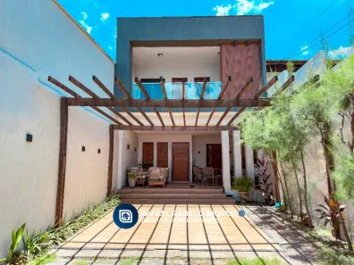 Casa com 3 Quartos à venda, 228m² no Messejana, Fortaleza