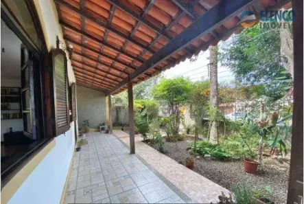 Casa com 5 Quartos à venda, 200m² no Piratininga, Niterói