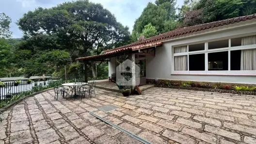 Casa com 6 Quartos à venda, 458m² no Itaipava, Petrópolis