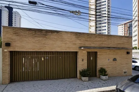 Casa com 7 Quartos à venda, 450m² no Fátima, Fortaleza