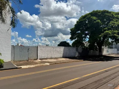 Lote/Terreno à venda, 1914m² no Zona 05, Maringá