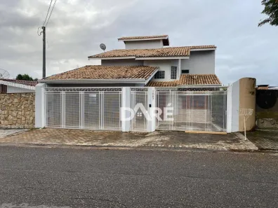 Casa com 3 Quartos para alugar, 362m² no Vila Santista, Atibaia