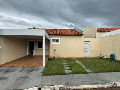 Casa de Condomínio com 2 Quartos à venda, 180m² no Fazenda São Domingos, Goiânia