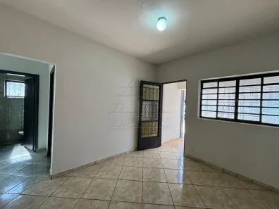 Casa com 2 Quartos para alugar, 70m² no Vila Santa Maria, Americana