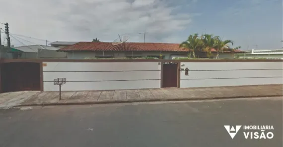 Casa com 4 Quartos à venda, 230m² no Jardim Induberaba, Uberaba