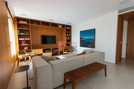 Apartamento com 3 Quartos à venda, 211m² no Vila Olímpia, São Paulo