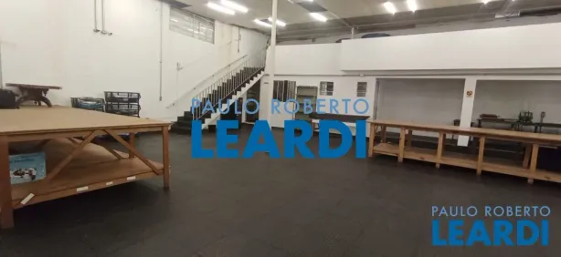 Ponto Comercial à venda, 300m² no Jardim Cachoeira, São Paulo