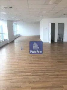 Sala Comercial para alugar, 411m² no Jardim das Acácias, São Paulo