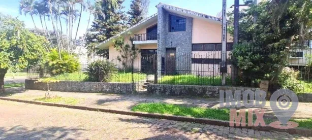 Casa com 4 Quartos à venda, 500m² no Jardim Lindóia, Porto Alegre