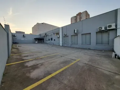 Ponto Comercial para alugar, 910m² no Vila Gallo, Americana