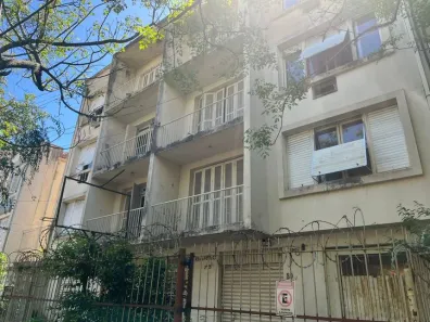 Lote/Terreno à venda, 682m² no Menino Deus, Porto Alegre