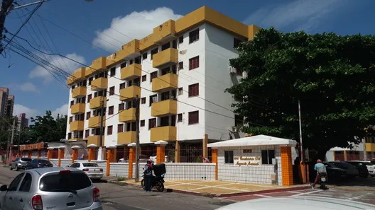Apartamento com 2 Quartos para alugar, 75m² no Varjota, Fortaleza