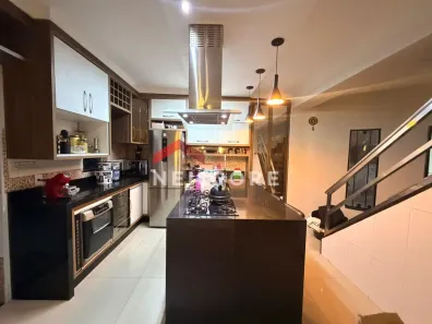 Sobrado com 4 Quartos à venda, 250m² no Jardim Normandia, Guarulhos