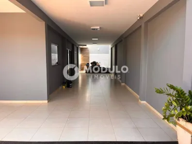 Casa com 3 Quartos à venda, 183m² no Santa Rosa, Uberlândia