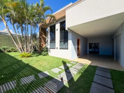 Casa com 3 Quartos à venda, 200m² no Coqueiral, Cascavel