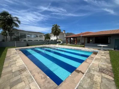 Casa de Condomínio com 6 Quartos à venda, 390m² no Jardim Acapulco, Guarujá