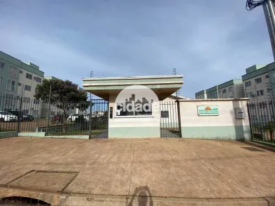 Apartamento com 2 Quartos para alugar, 56m² no Floresta, Cascavel