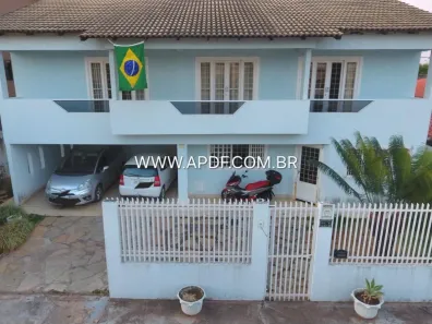 Casa com 4 Quartos à venda, 360m² no Região dos Lagos, Brasília