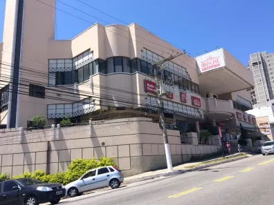 Prédio Comercial à venda, 11000m² no Centro, Macaé