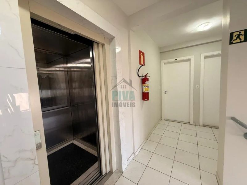 Apartamento com 2 quartos — Alto Caiçaras, Belo Horizonte